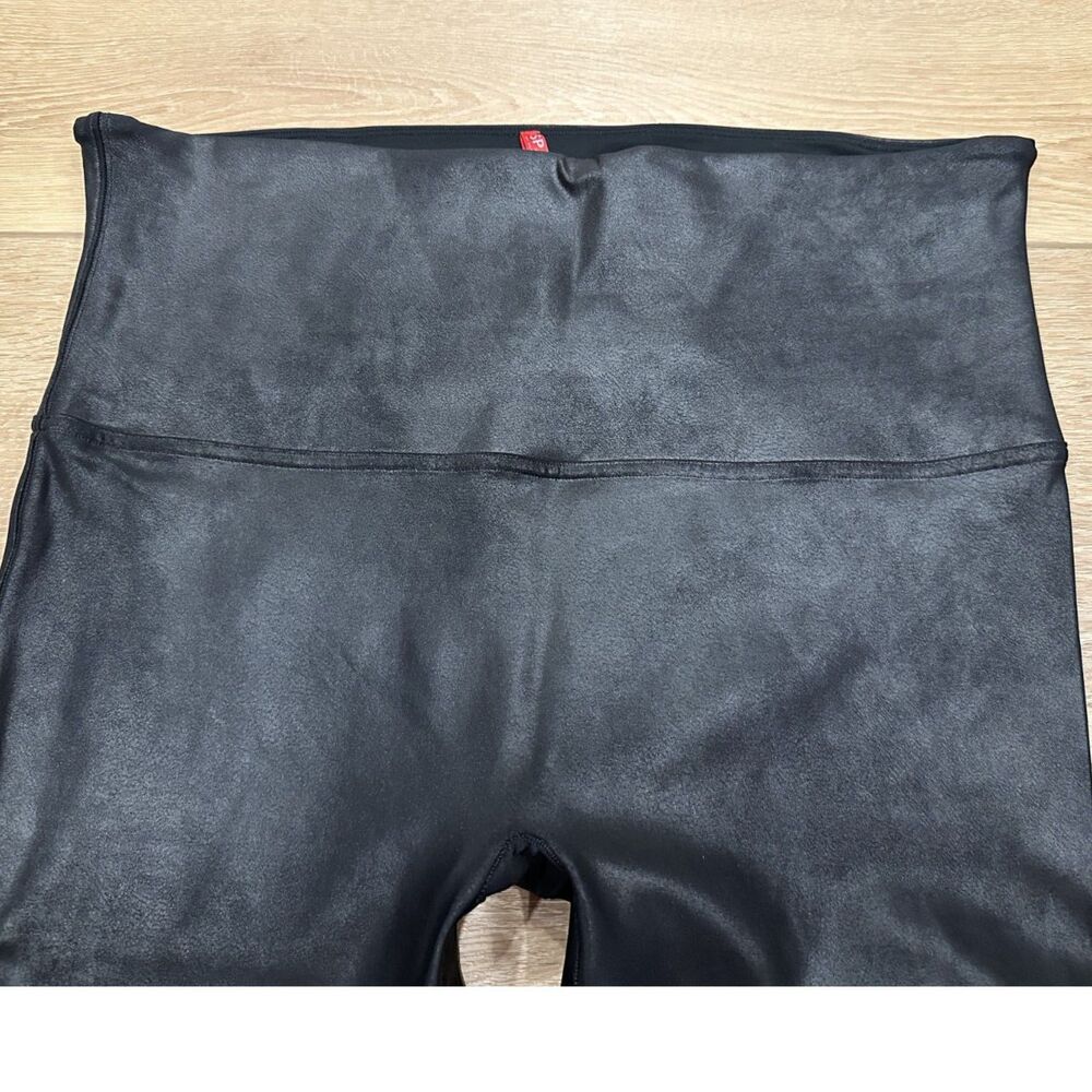 Spanx Women's Leather Look Leggings Black Size 3X GUC!